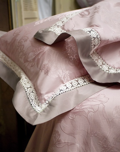 即將要成為六月新娘的你，還在為新房佈置傷腦筋嗎?日